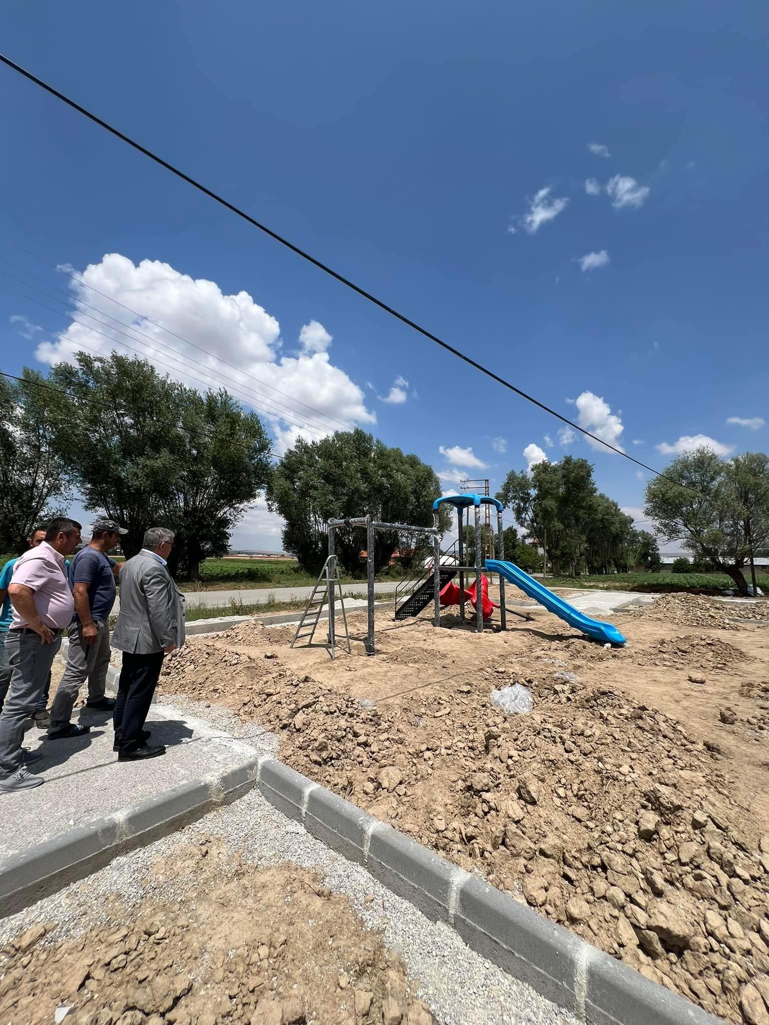 Başkan Özaşkın Çocukların Gönlüne Taht Kurdu