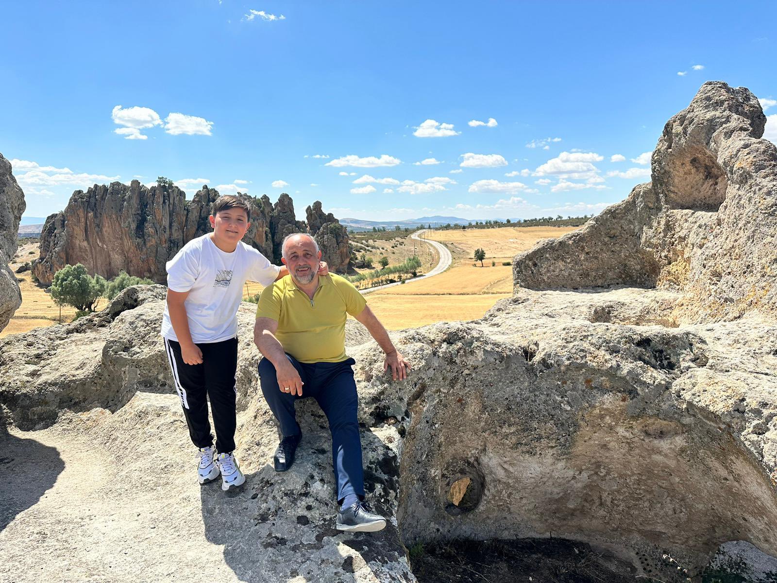 Baba ve Oğul Tarihi Yolculuğa Çıktı