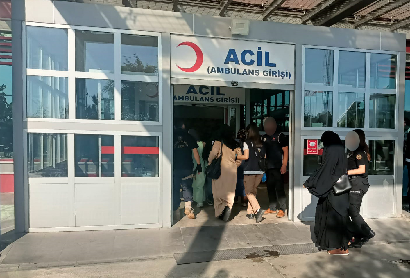 AFYON'DA DEAŞ OPERASYONU!  ÖRGÜT MENSUBU 14 ŞÜPHELİ İLE AİLELERİ GÖZALTINA ALINDI