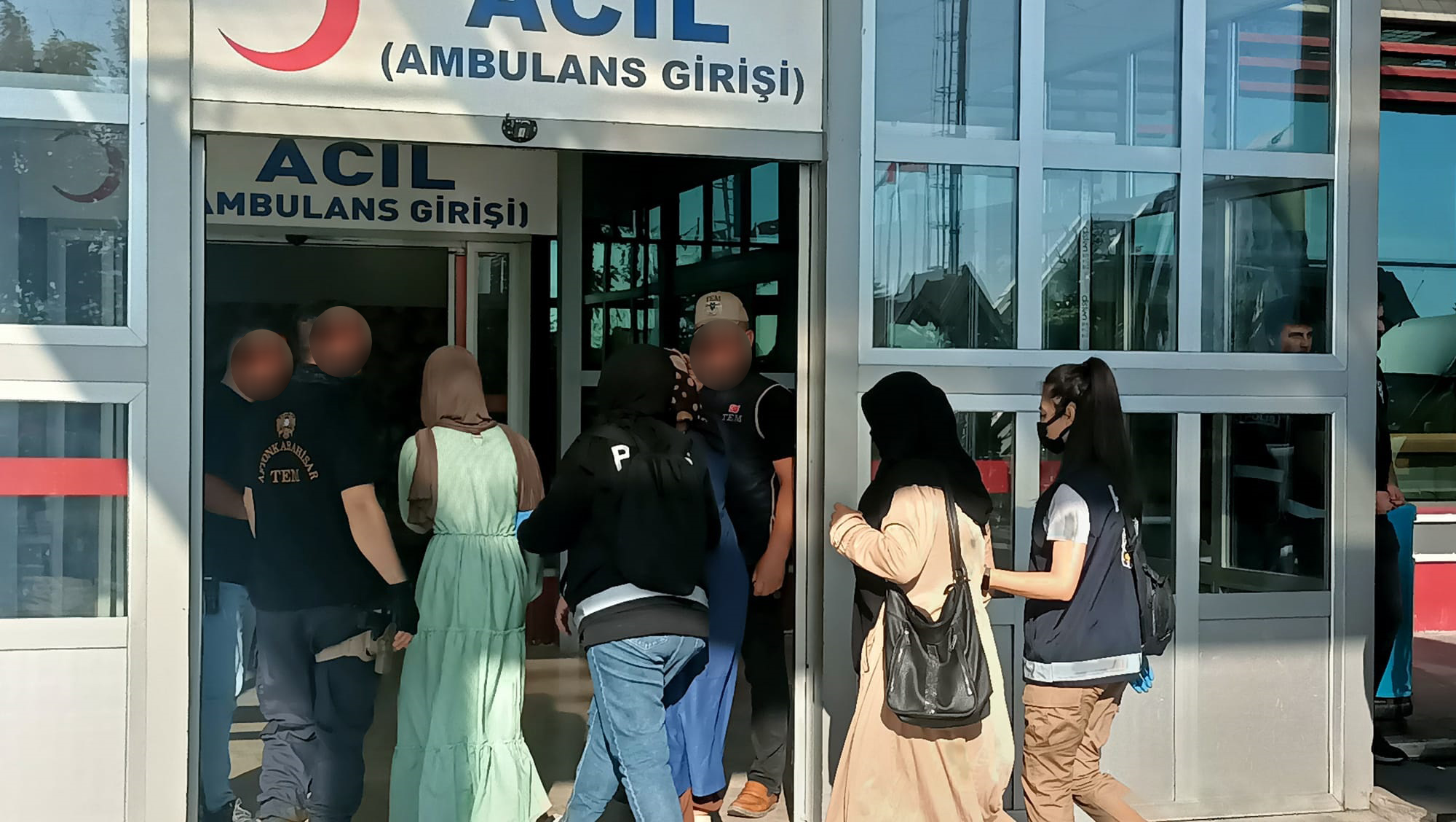 AFYON'DA DEAŞ OPERASYONU!  ÖRGÜT MENSUBU 14 ŞÜPHELİ İLE AİLELERİ GÖZALTINA ALINDI