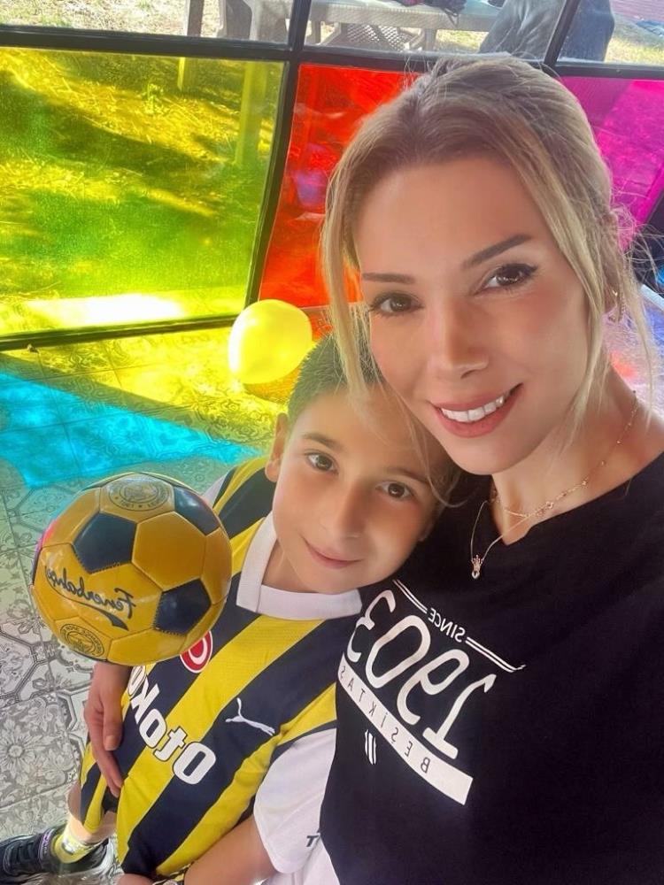 Ares'ten Güzel Haber!  Annesiyle birlikte şehir şehir dolaşıp 5 milyon kişiden kan toplamıştı