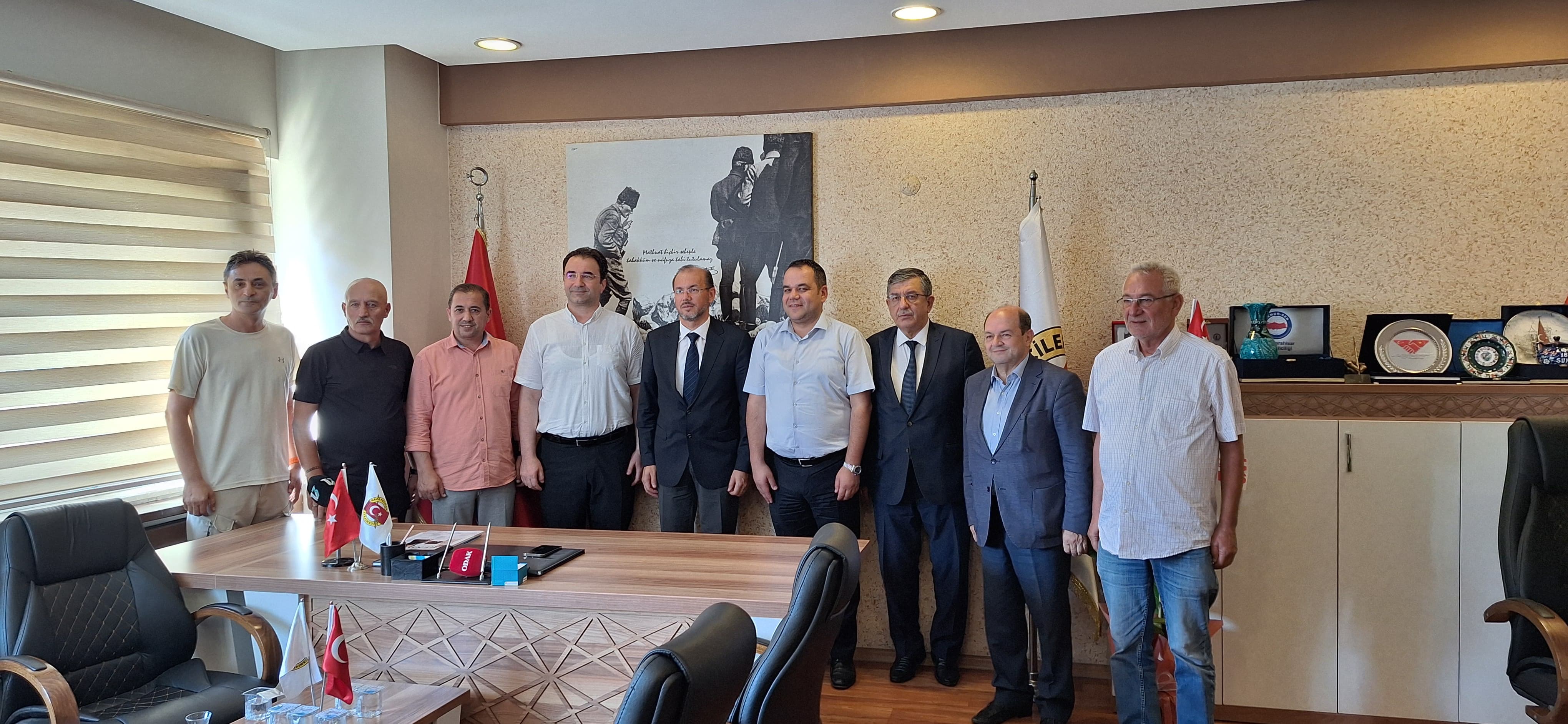 Rektör Okumuş'tan AGC'ye Ziyaret
