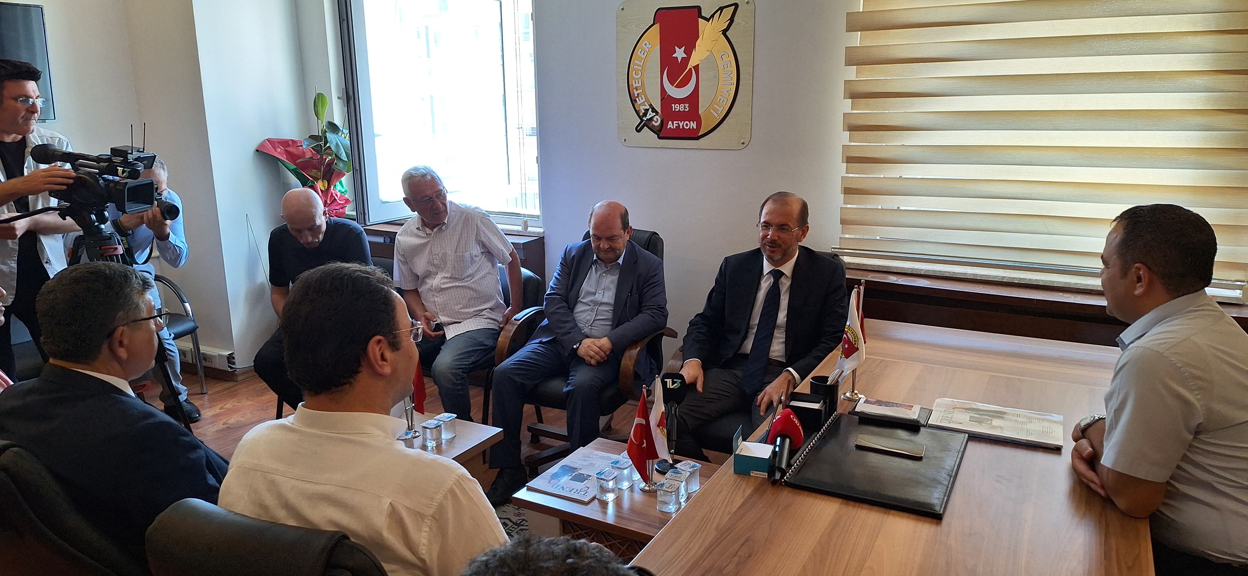 Rektör Okumuş'tan AGC'ye Ziyaret
