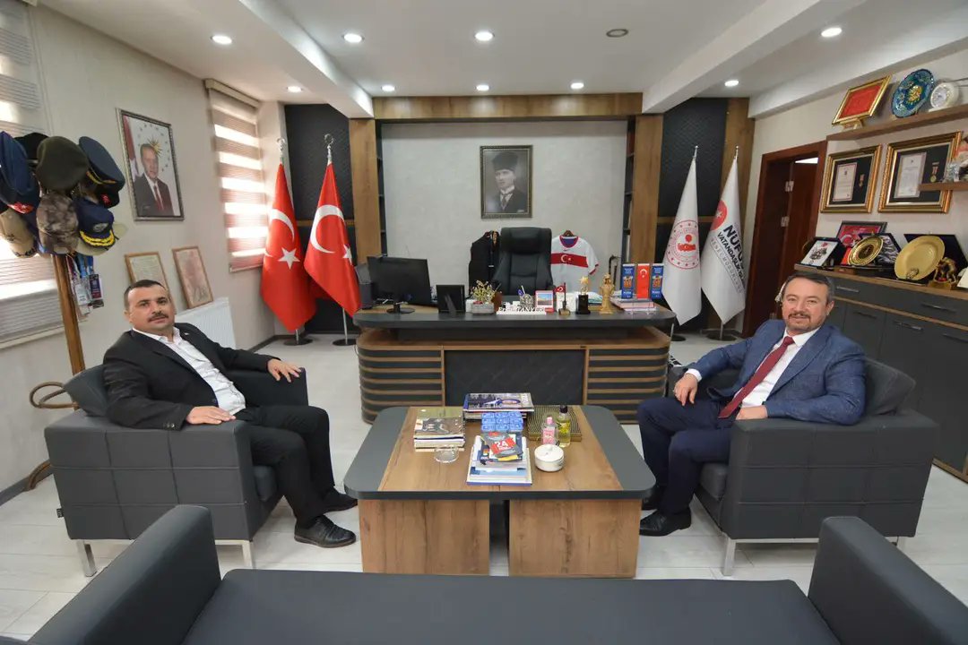 Müdür Tanyeri Başkan Öztaş'ı Ağırladı