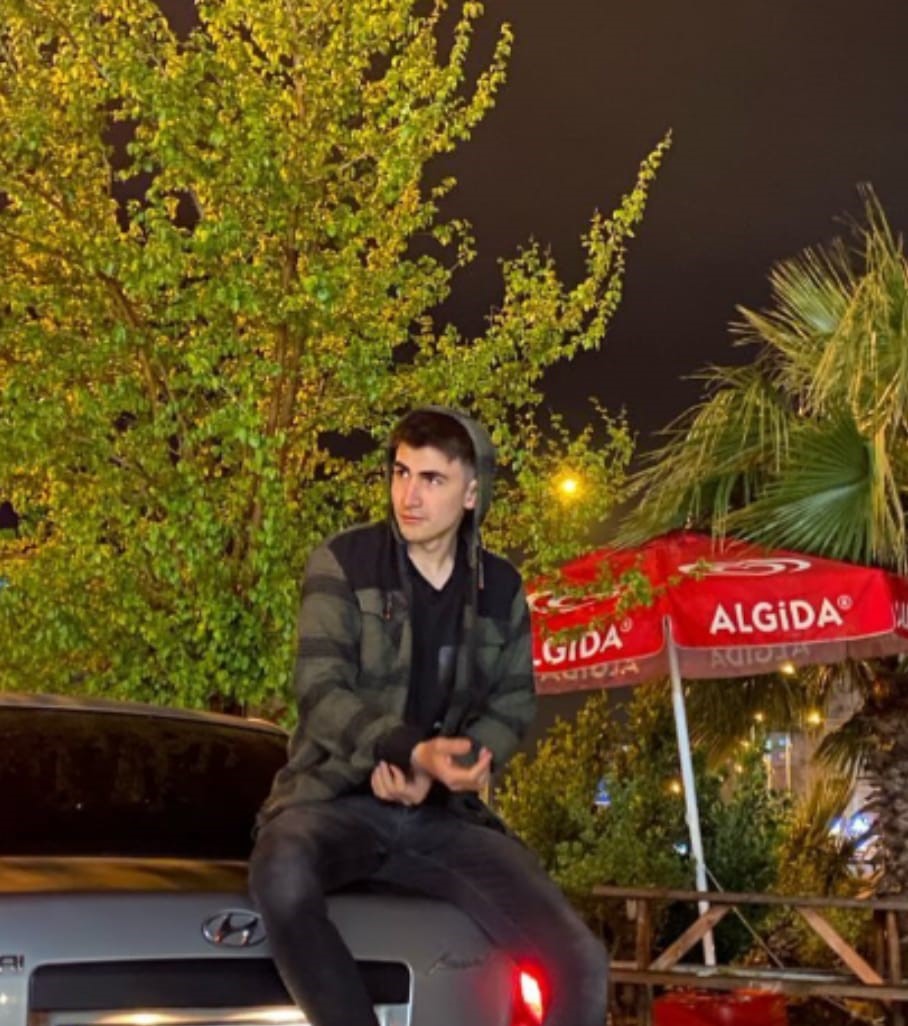 Sıcaklardan Bunalıp Göle Giren Genç Boğuldu