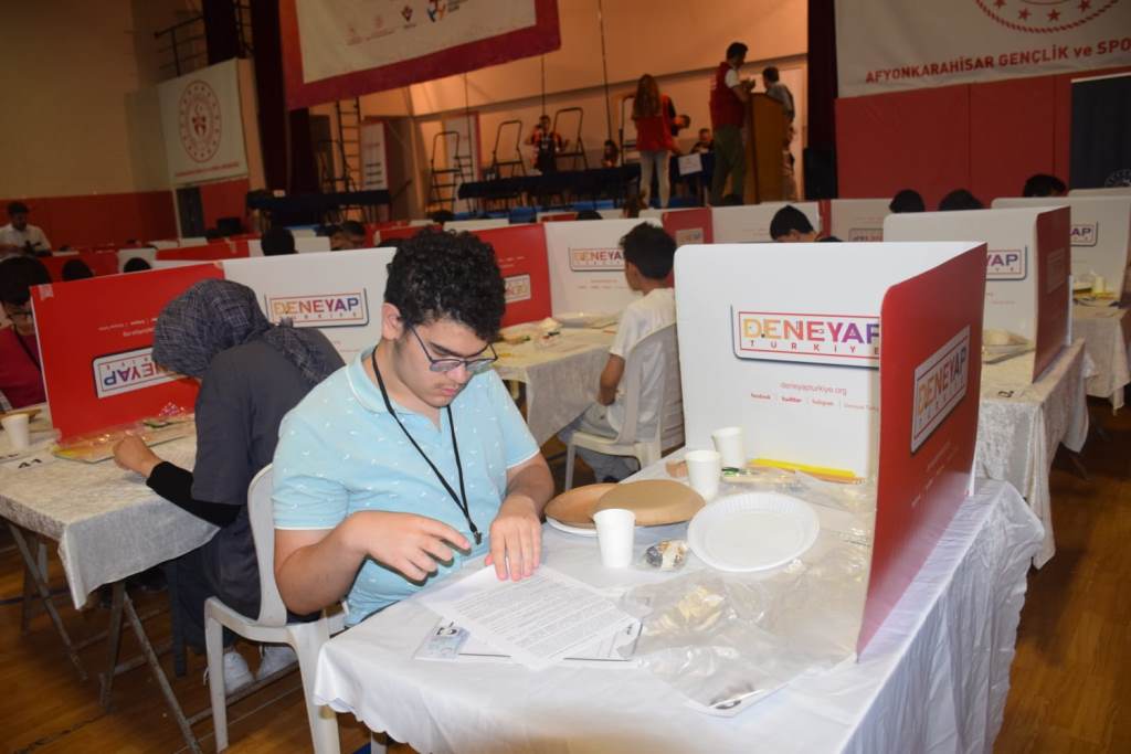 AFYON GENÇLİK MERKEZLERİ TEKNOFEST 2024'TE BÜYÜK BAŞARI ELDE ETTİ