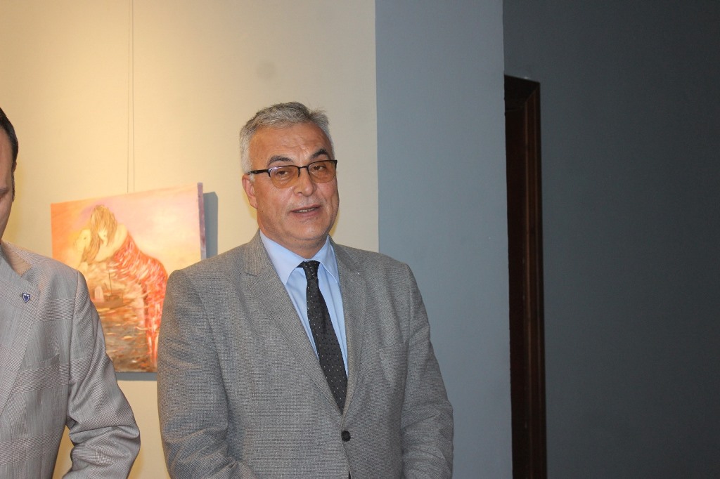 AFYONKARAHİSARLI SANATÇILARA AİT KARMA SERGİ AÇILDI
