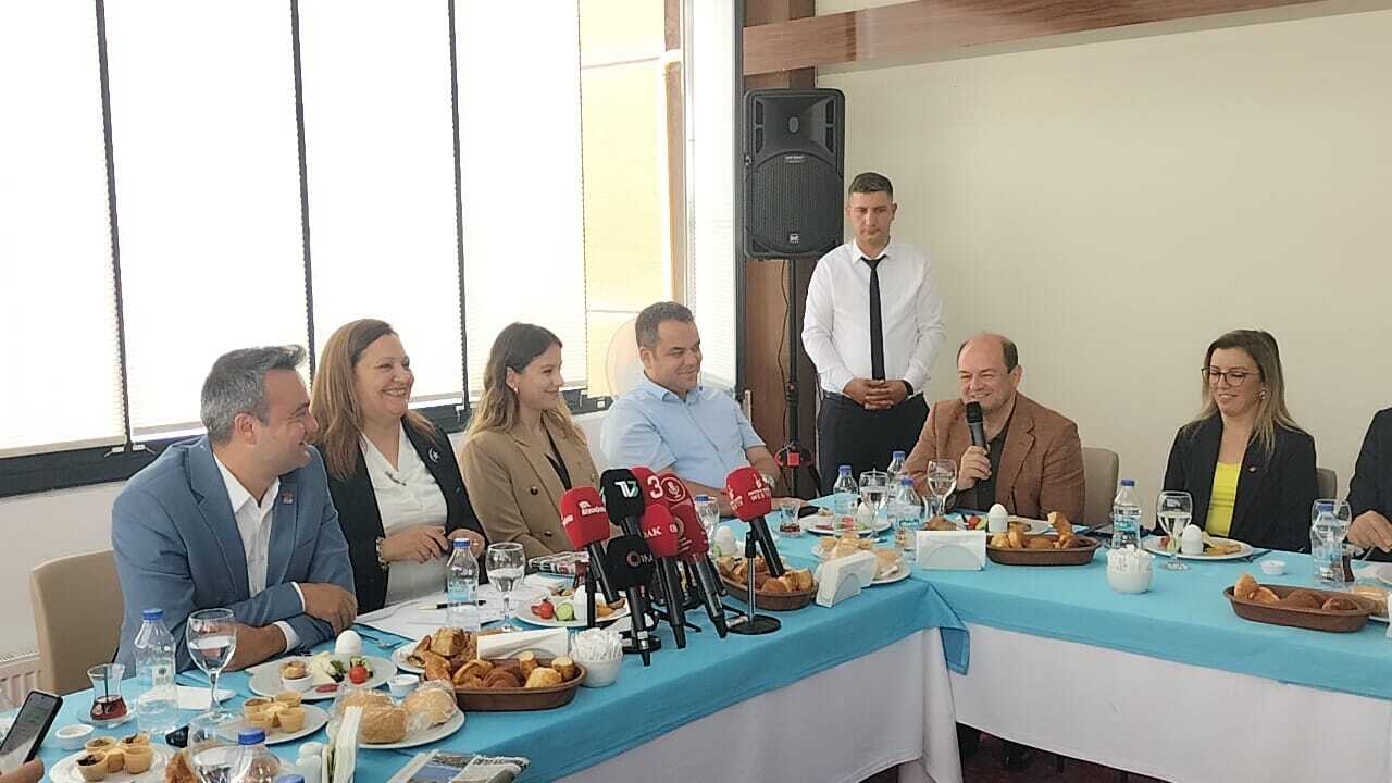 Başkan Köksal: "TV3 Ne Zaman Açılacak, Sayın Artuk ve Güzbey'e soruyorum"
