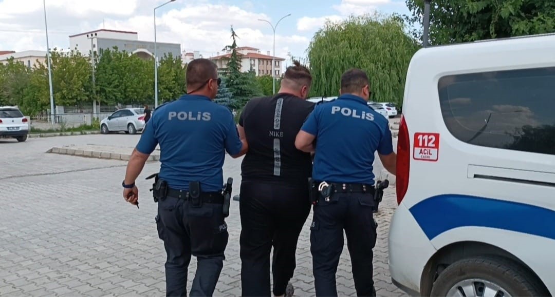 Hırsızlık Yapmak İsteyen Şahıs Kıskıvrak Yakalandı