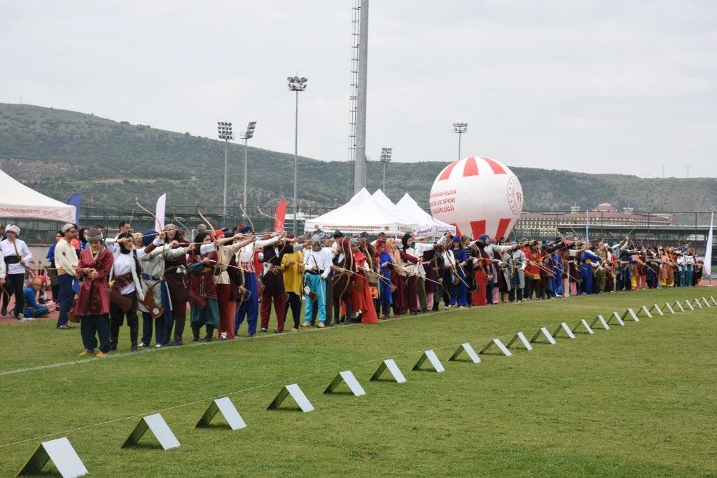OKUL SPORLARININ BAŞARILI SEZONU DEĞERLENDİRİLDİ