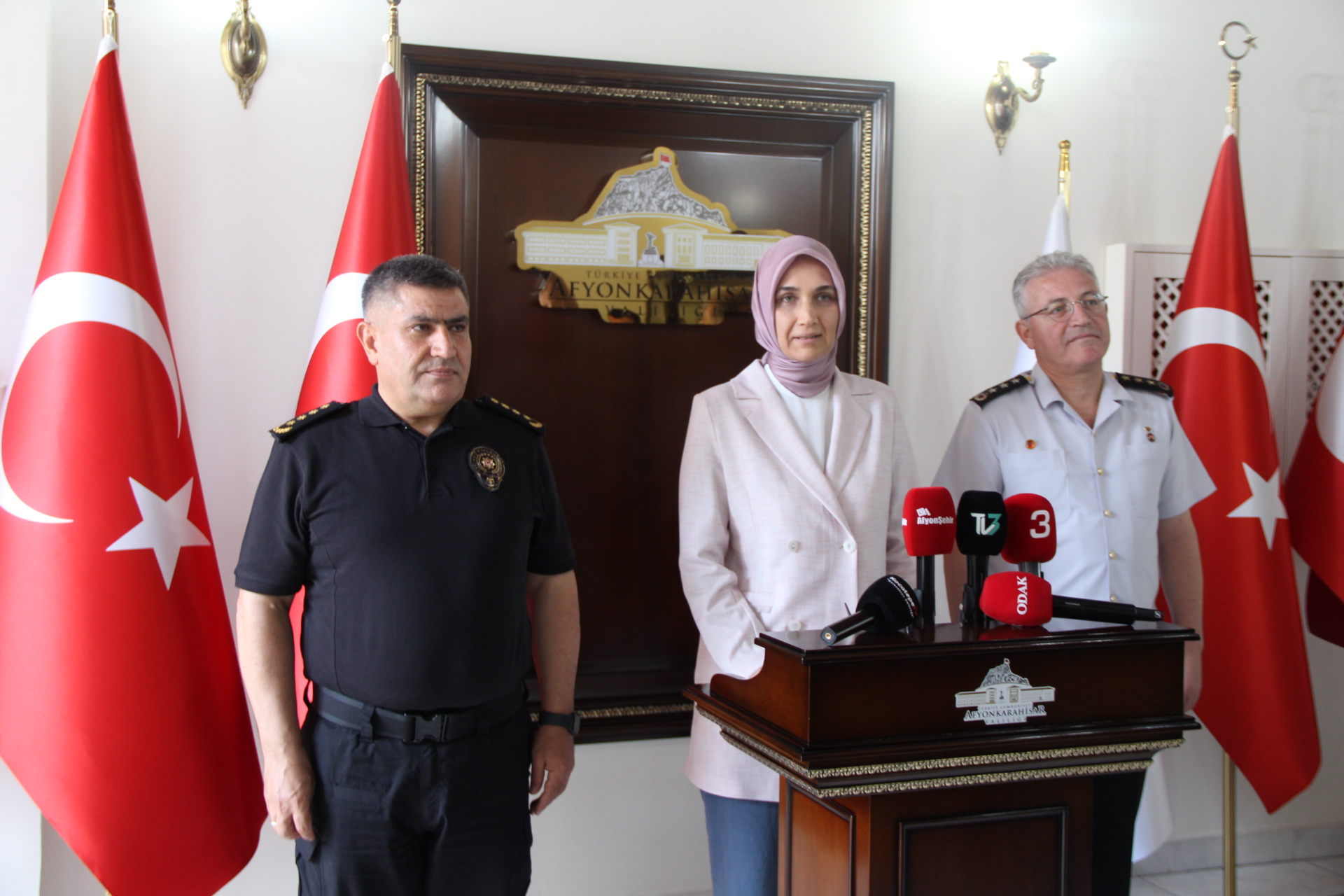 ALINAN TEDBİRLER SONUÇ VERDİ: GÜVENLİ ŞEHİR AFYONKARAHİSAR