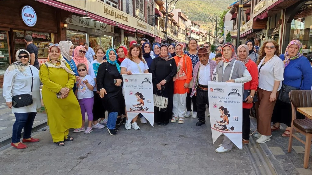 GİRİŞİMCİ KADINLAR EĞİTİME 'GASTRONOMİ ŞEHRİ' AFYONKARAHİSAR'DA DEVAM ETTİ