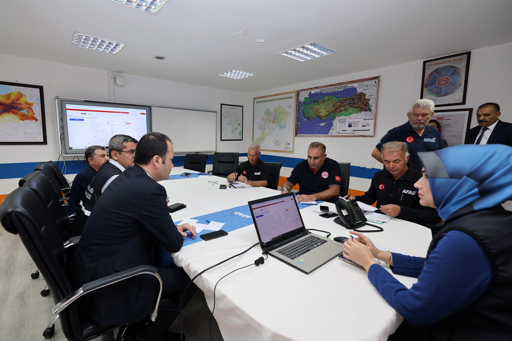 Vali Yiğitbaşı Sahada Tarama Faaliyetlerini Koordine Etti