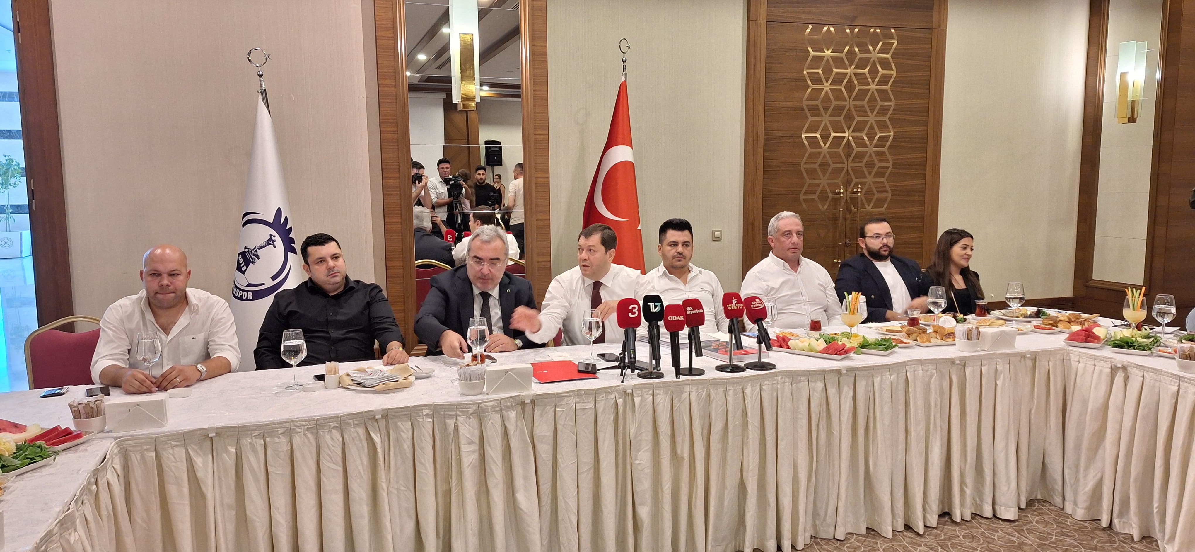 Nadir Güzbey Eski Başkanı Topa Tuttu!