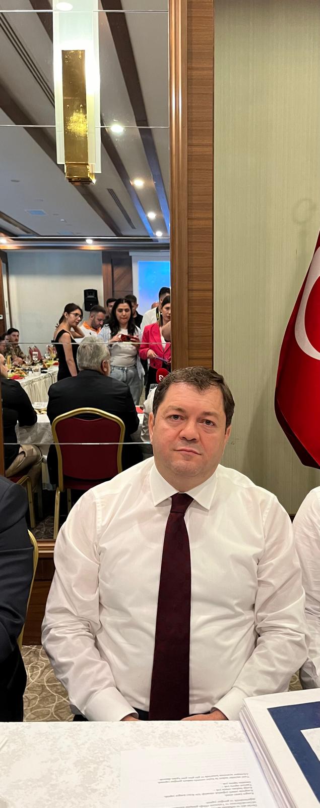 Nadir Güzbey Eski Başkanı Topa Tuttu!