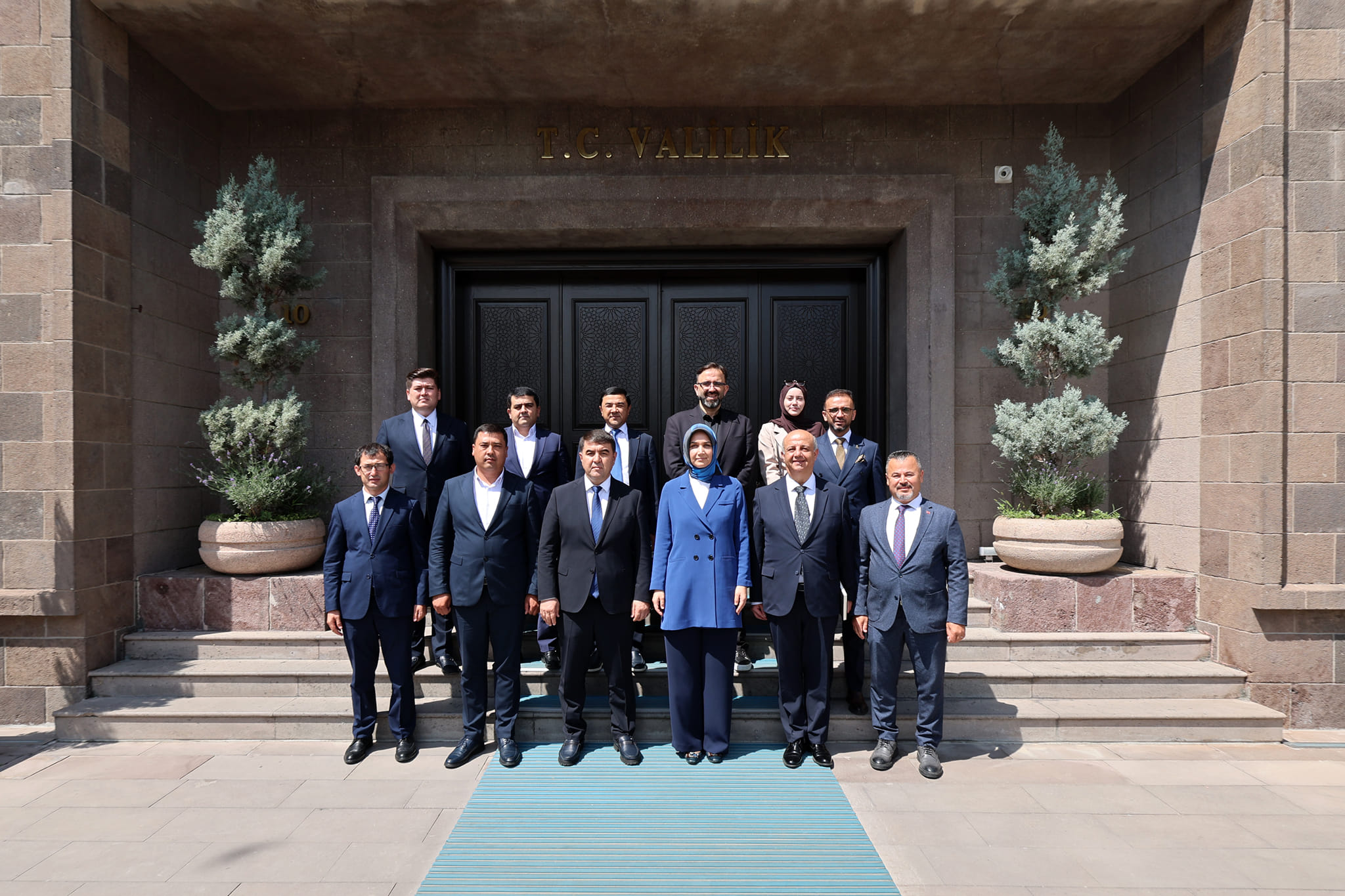 Özbekistan Valisi Vali Yiğitbaşı’nı Ziyaret Etti