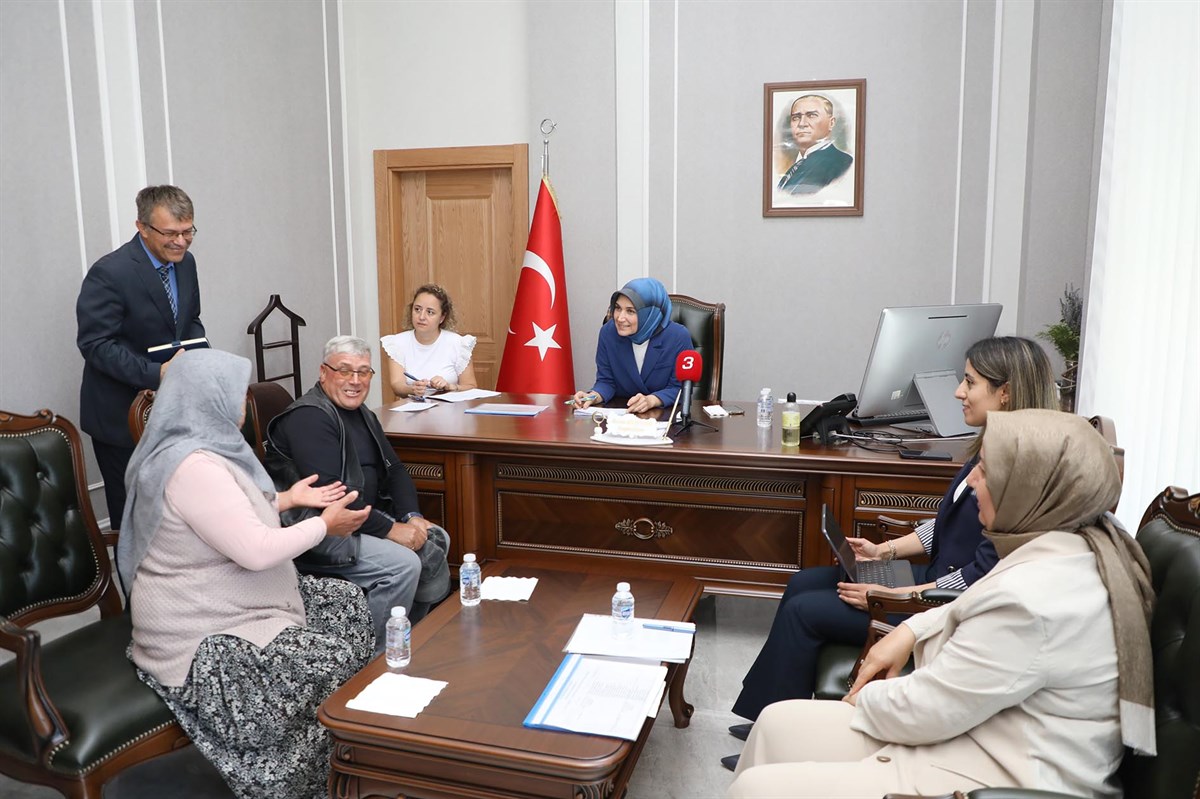 Devlet Ana Halkı Dinledi Halk Toplantısının Bu Ayki Adresi İscehisar
