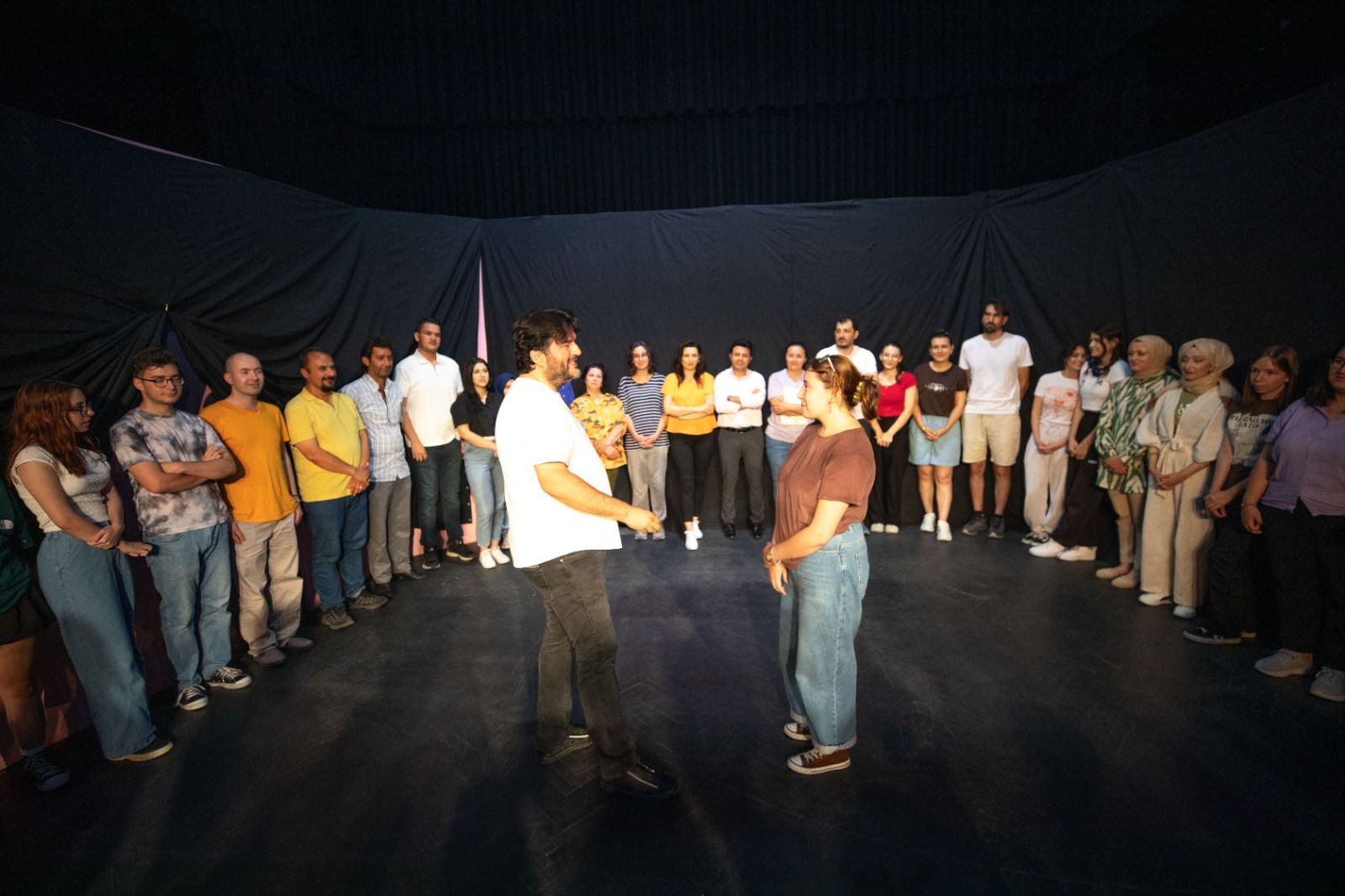 Afyonkarahisar'da Gençler Ve Yetişkinler İçin Tiyatro Kursları Başladı