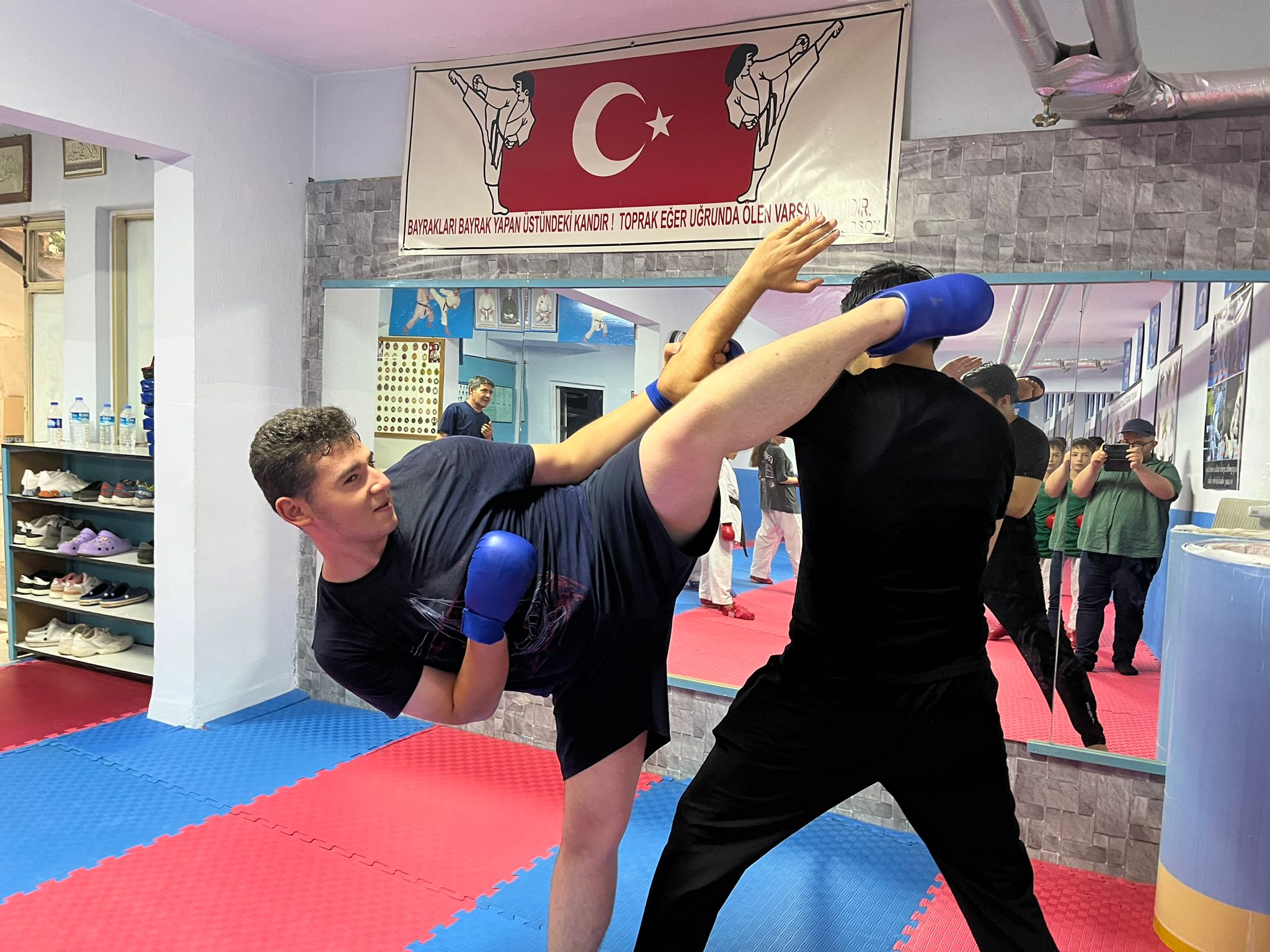 SİYAH KUŞAK SAHİBİ AKKURT'TAN TÜRKELİ GAZETESİNE ÖZEL AÇIKLAMALAR
