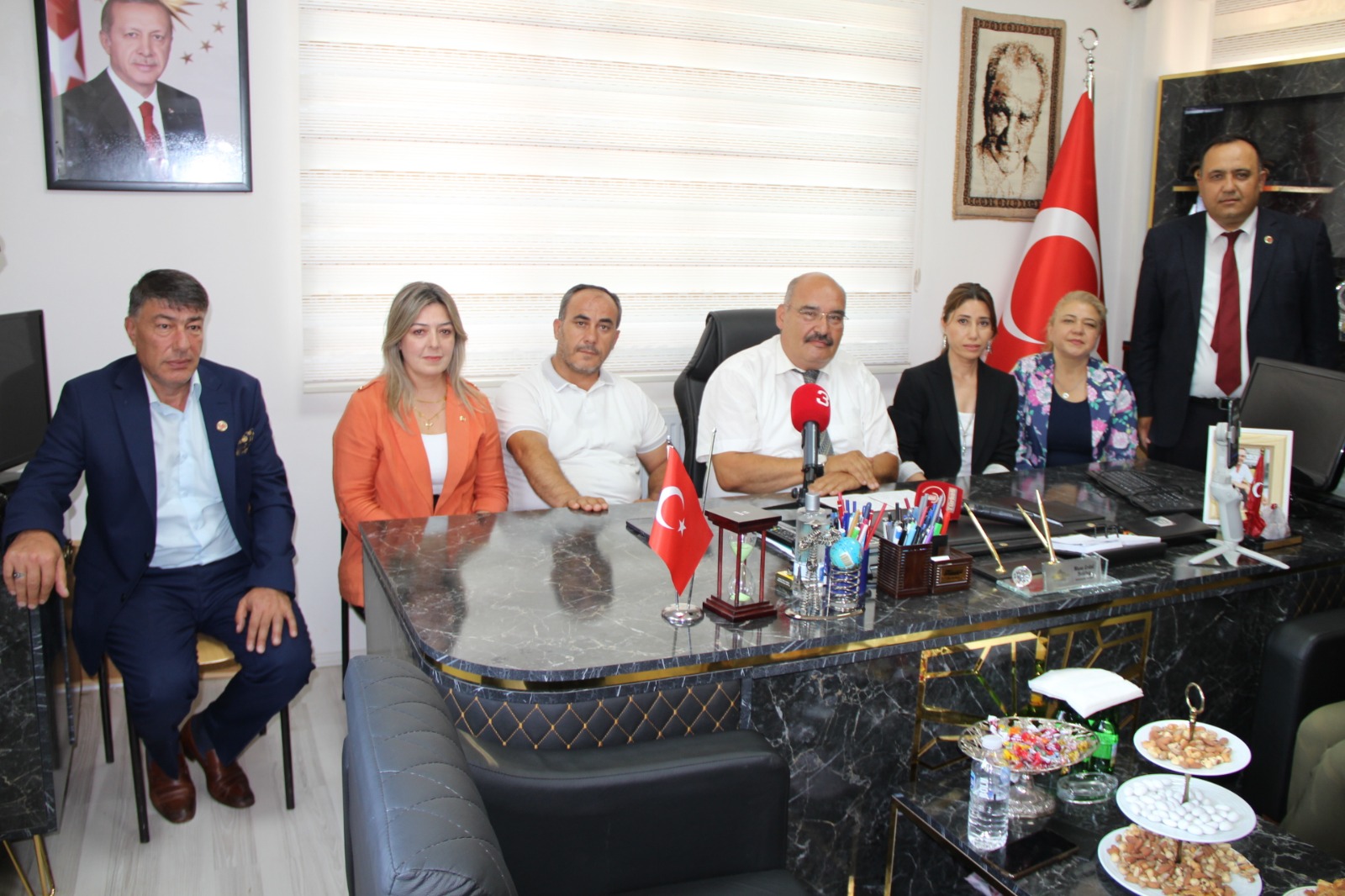 Karahisar Muhtarlar Derneği Hizmete Başladı “Kimseyi Ötekileştirmeden Hizmet Edeceğiz”