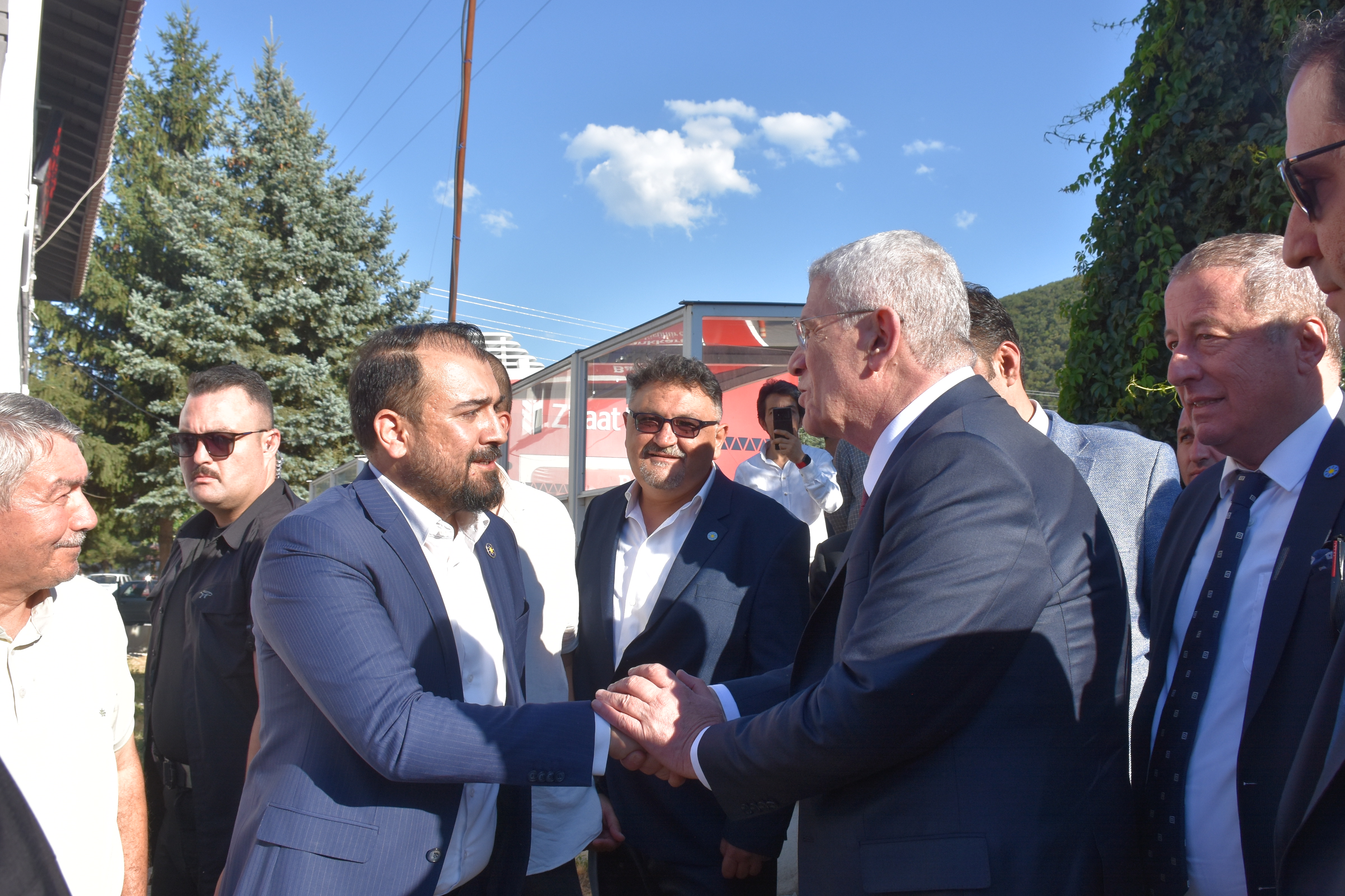 İYİ Parti Genel Başkanı Dervişoğlu, Afyonkarahisar'da konuştu:  "Özellikle temel eğitimde özel okullarla alakalı yakın zamanda bir çıkışımız olacak"