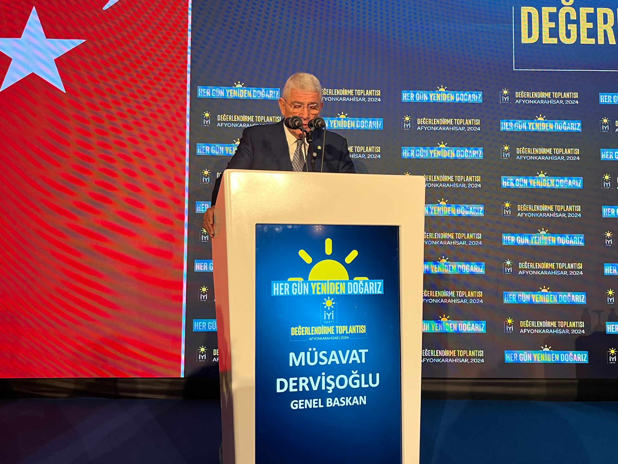 Müsavat Dervişoğlu: "Bu Bir Bayrak Koşusu Ve Haysiyet Davasıdır"