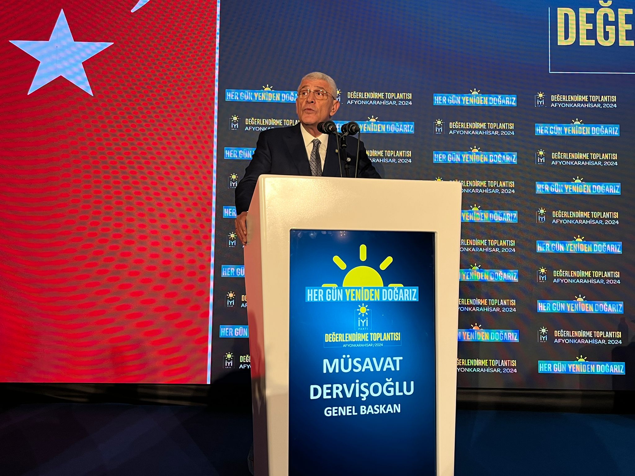 Müsavat Dervişoğlu: "Bu Bir Bayrak Koşusu Ve Haysiyet Davasıdır"