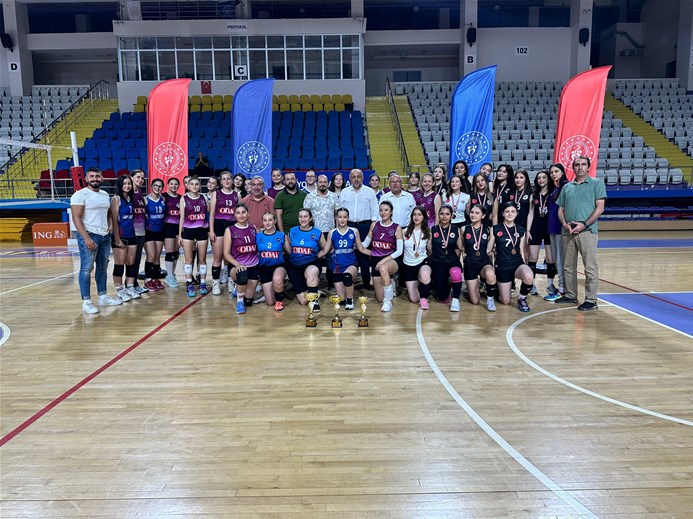 "AFYON'DA SPORUN GELİŞMESİ İÇİN ELİMİZDEN GELENİ YAPIYORUZ"