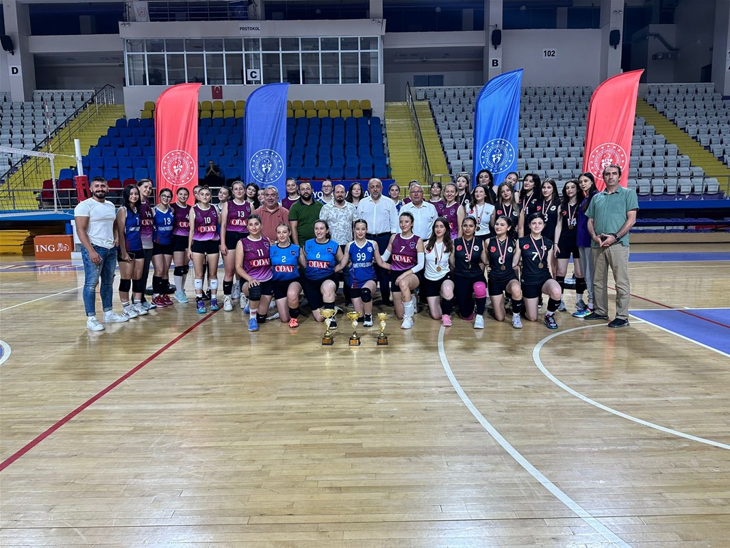 "AFYON'DA SPORUN GELİŞMESİ İÇİN ELİMİZDEN GELENİ YAPIYORUZ"