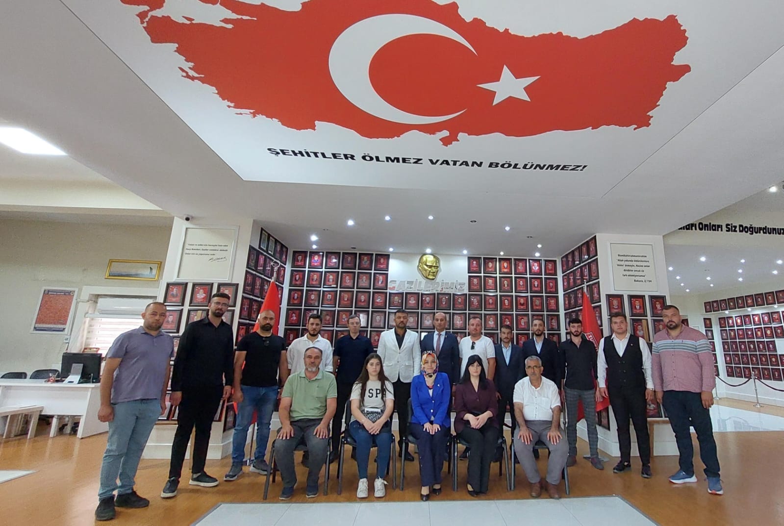 ÜLKÜ OCAKLARINDAN ŞEHİTLER DERNEĞİNE ZİYARET