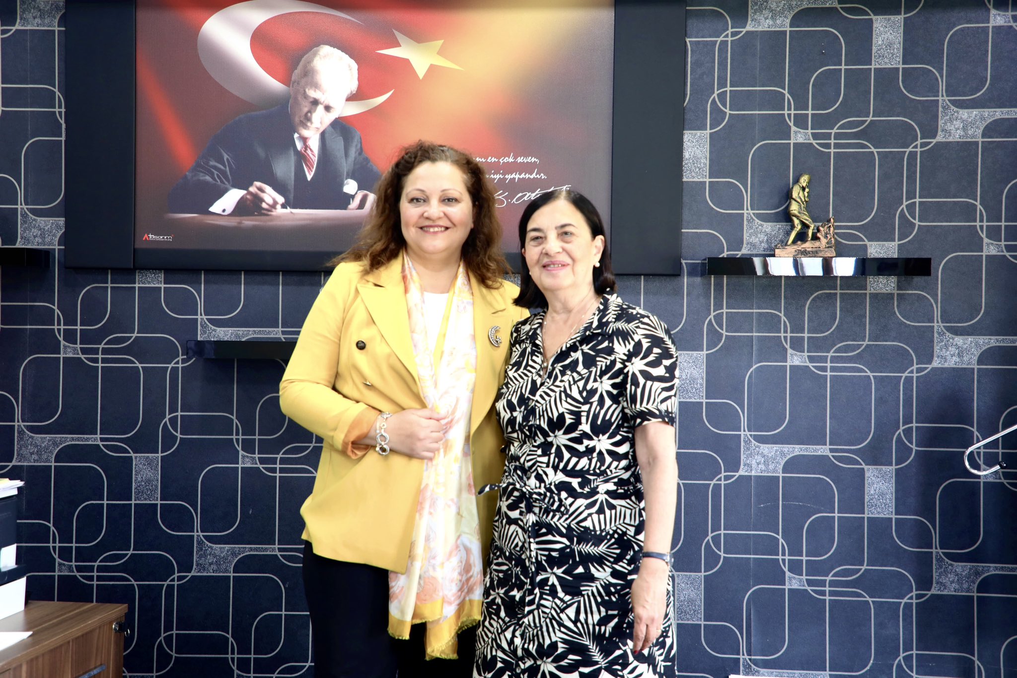 Başkan Köksal'a Milletvekili Süllü Bir Araya Geldi