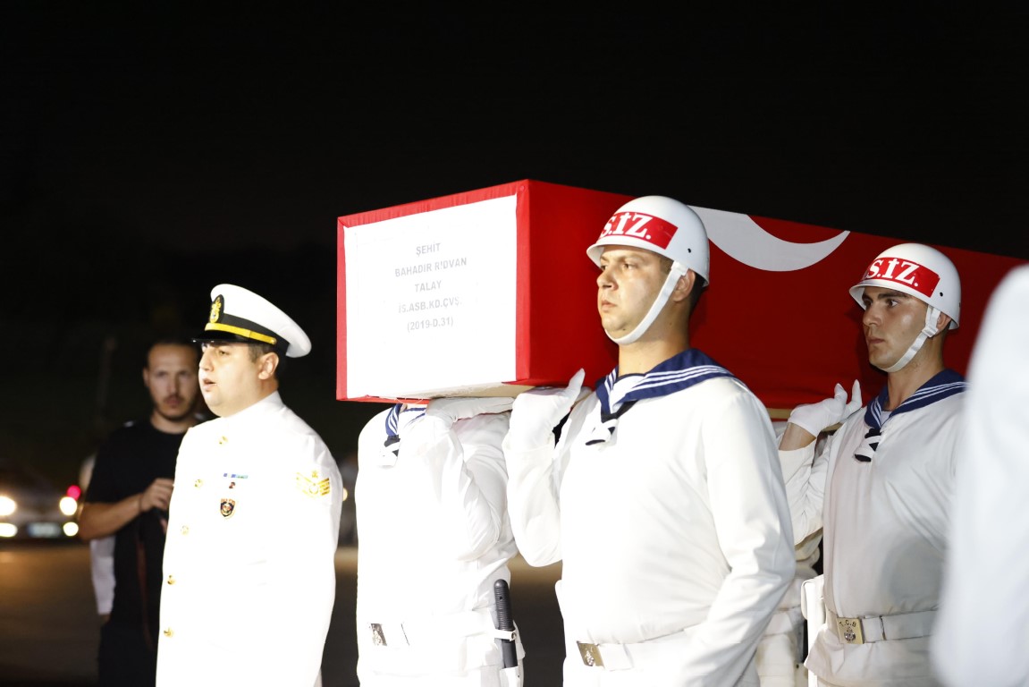 Şehidin Kameraya Gülümseyerek El Salladığı Videosu Yürekleri Dağladı!