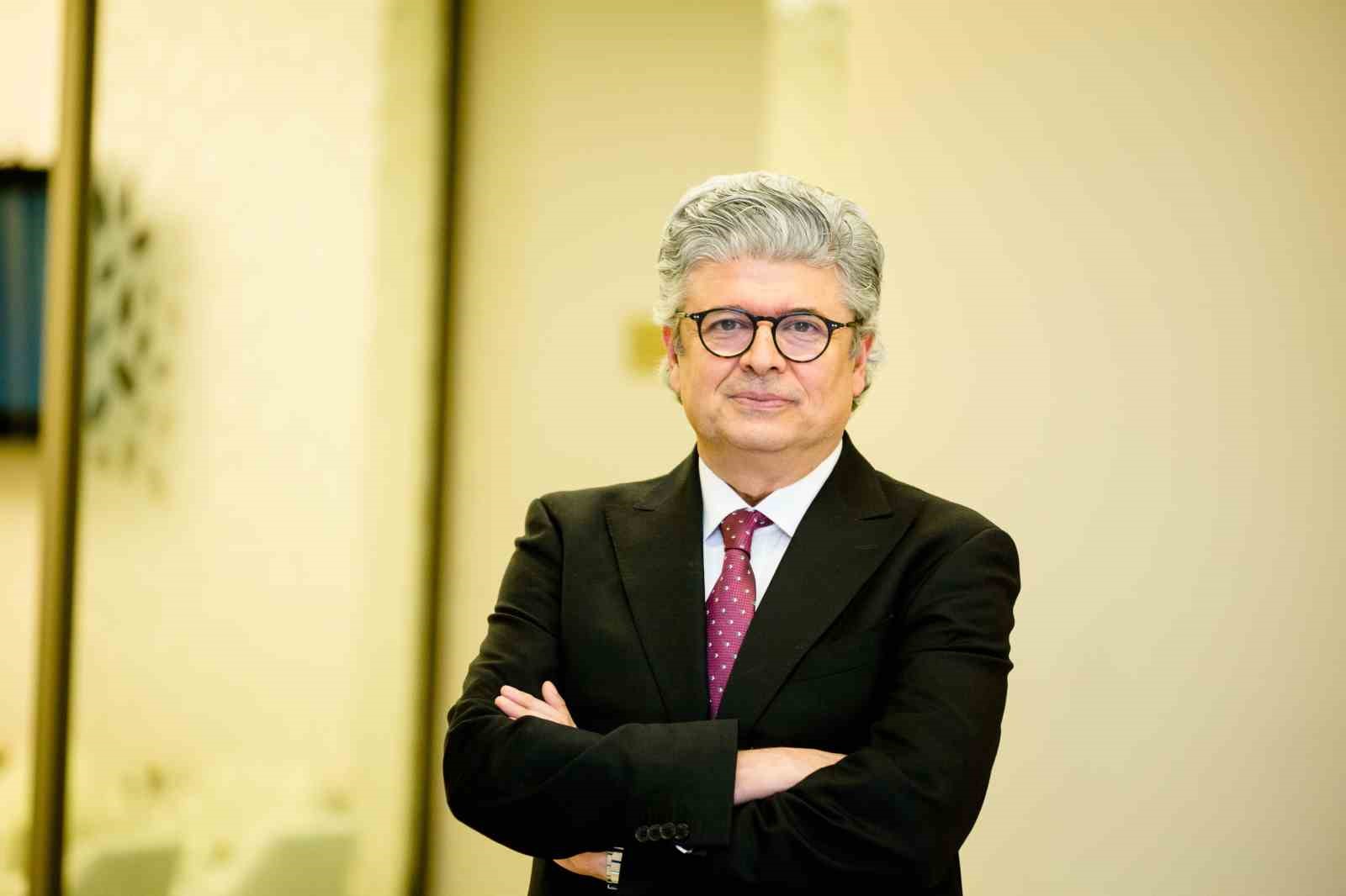 HAMİLELER SICAKTAN DAHA ÇOK ETKİLENİYOR