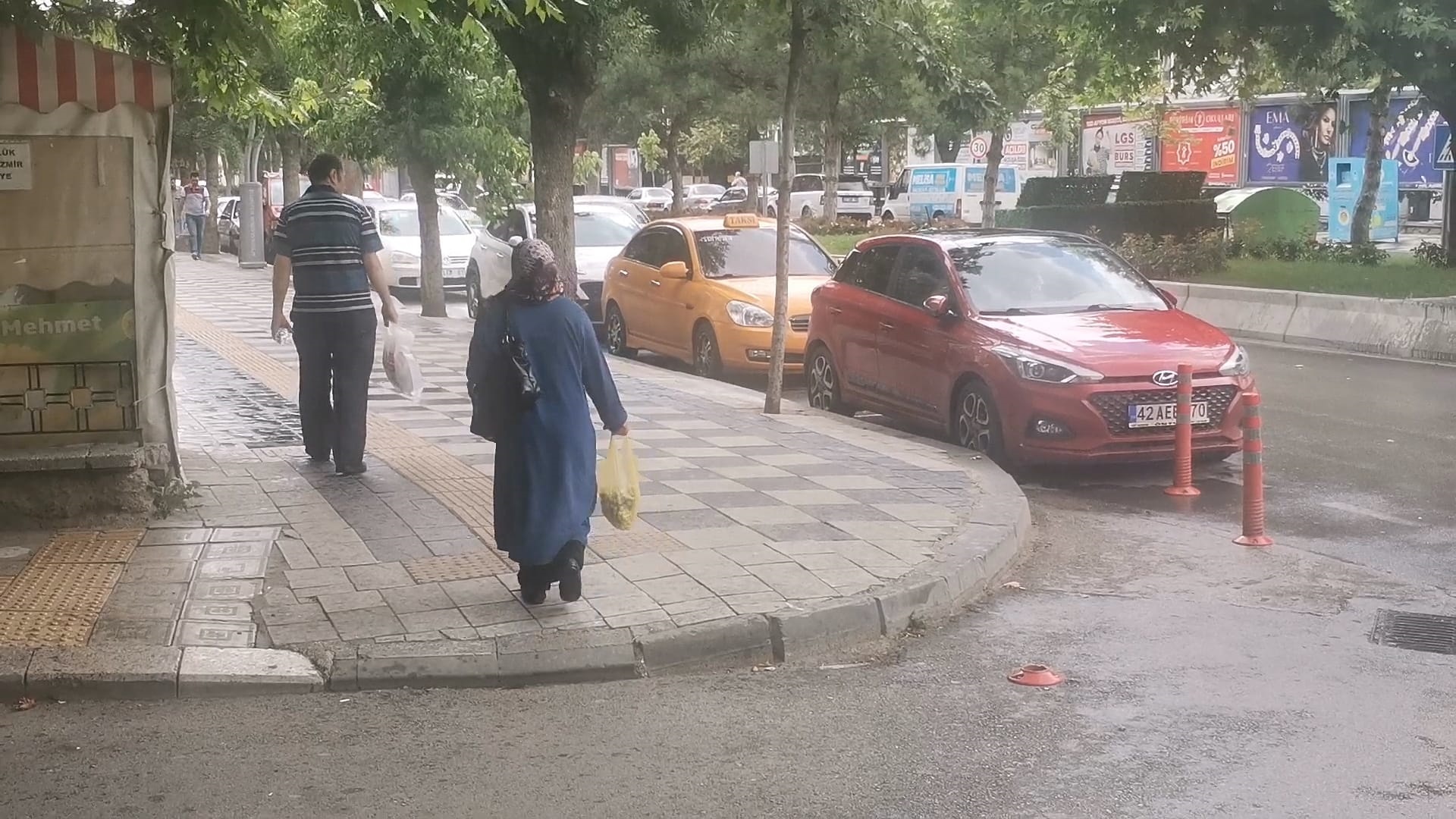 Afyon’da  Yağmur Başladı İl Genelinde Etkisini Sürdürmesi Bekleniyor