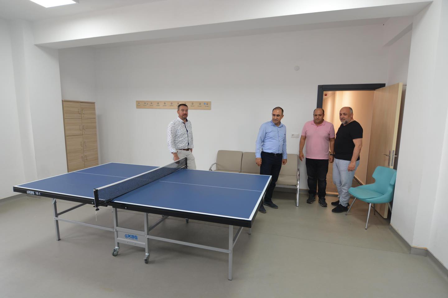 VALİ GÖKMEN ÇİÇEK SPOR SALONUNU YERİNDE İNCELEDİLER