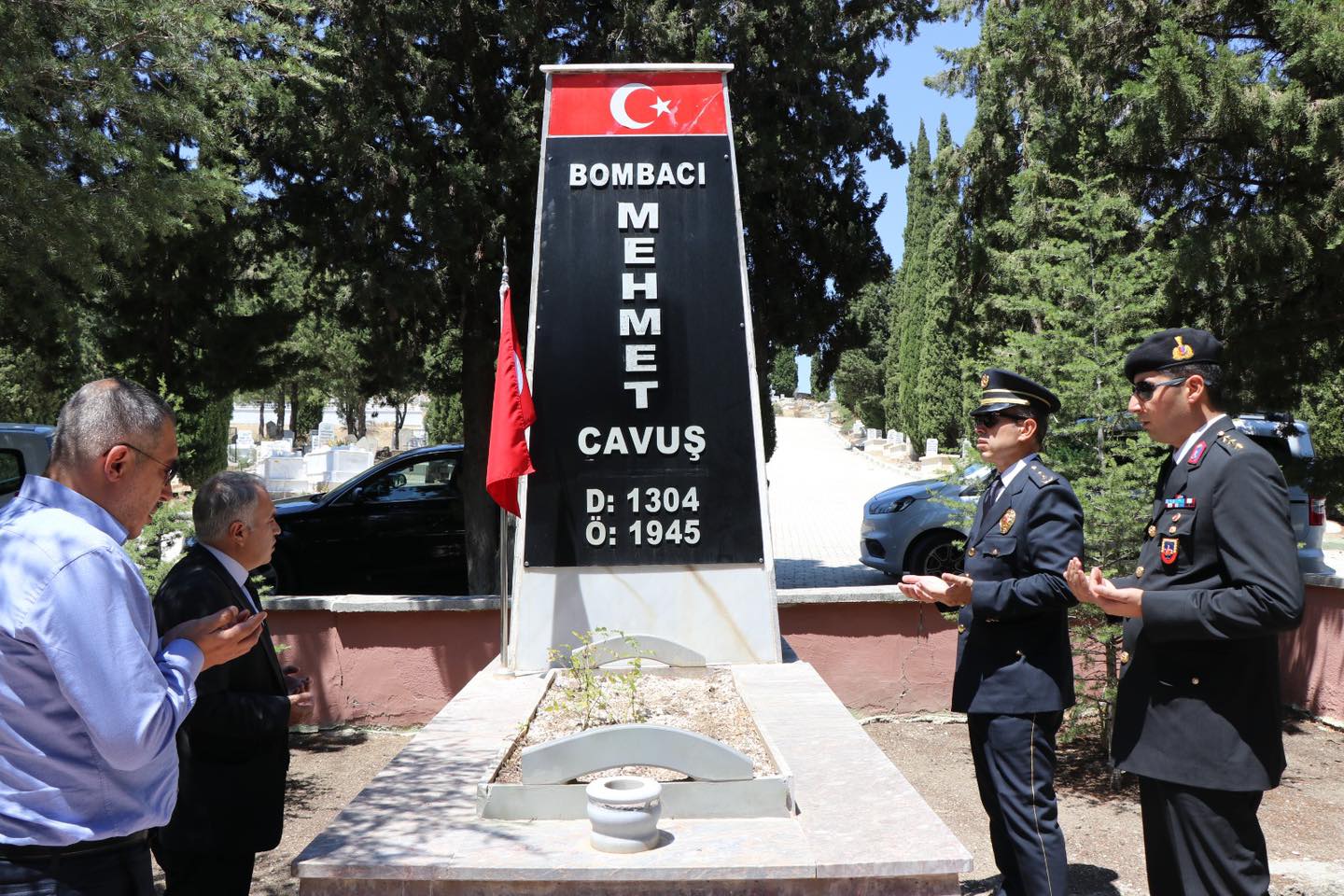 Şehit Şükrü Bayrakçı Hatıra Ormanına 15 Temmuz anısına fidanlar diktiler