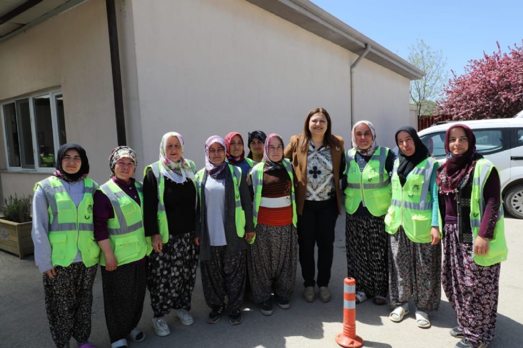 Başkan Köksal Sözünü Tuttu! Belediye´de En Düşük İşçi Maaşı 30 Bin 400 TL Oldu