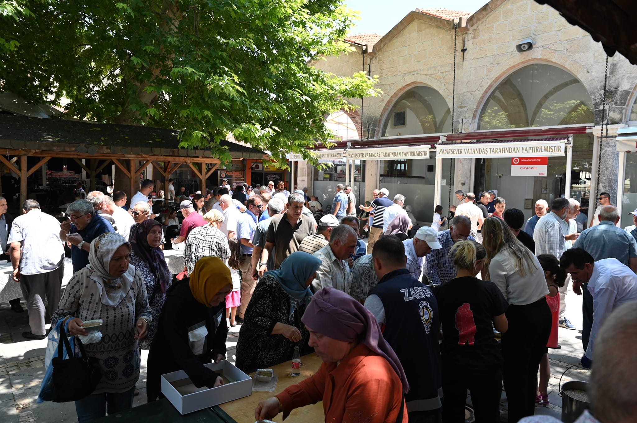 Emirdağ Belediyesi Aşure Geleneğini Sürdürüyor
