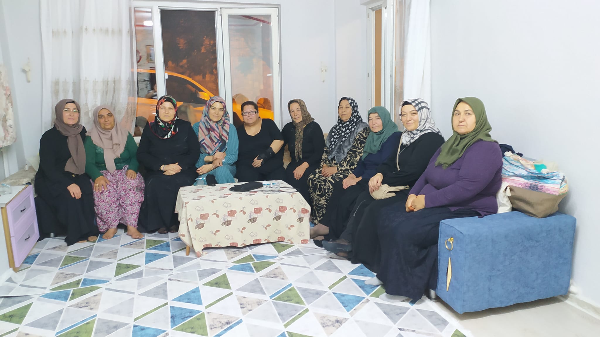 Sandıklı’da AK Kadınlar Saha Çalışmalarını Sürdürüyor