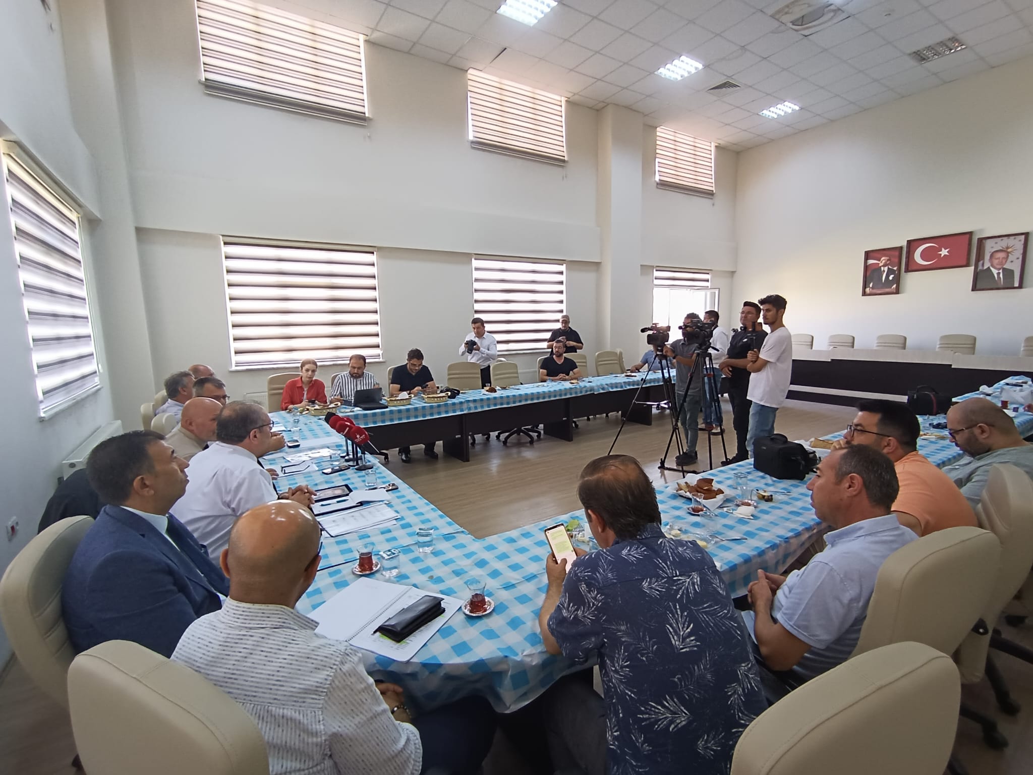 İGM BAŞKANI  SİPER VE ÜYELERİ BASIN MENSUPLARI İLE BİR ARAYA GELDİ