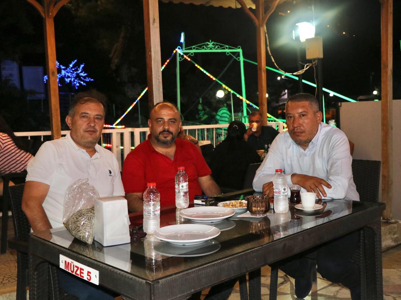 DİNAR'DA MÜZİK DOLU GECEDE BİR ARAYA GELDİLER