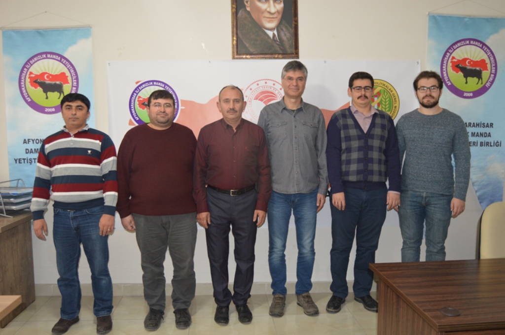 "BİRLİĞİMİZİN AMACI YETİŞTİRİCİYİ BİLGİLENDİRMEK"
