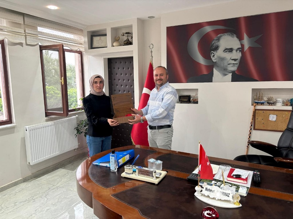 MASTERCHEF AYŞE EKİZ BAŞKAN ALDIRMAZ'I ZİYARET ETTİ