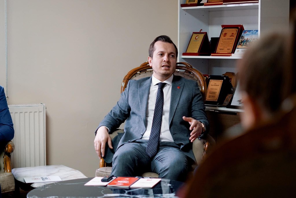 "KIBRIS İŞGALE KARŞI DİRENİŞİN SEMBOLÜDÜR!"
