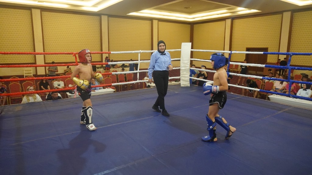 MUAY THAİ ALKAYIŞ MÜSABAKALARI YAPILDI