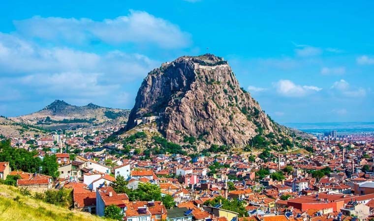 AFYONKARAHİSAR'DA SICAK HAVA ETKİSİNİ GÖSTERDİ