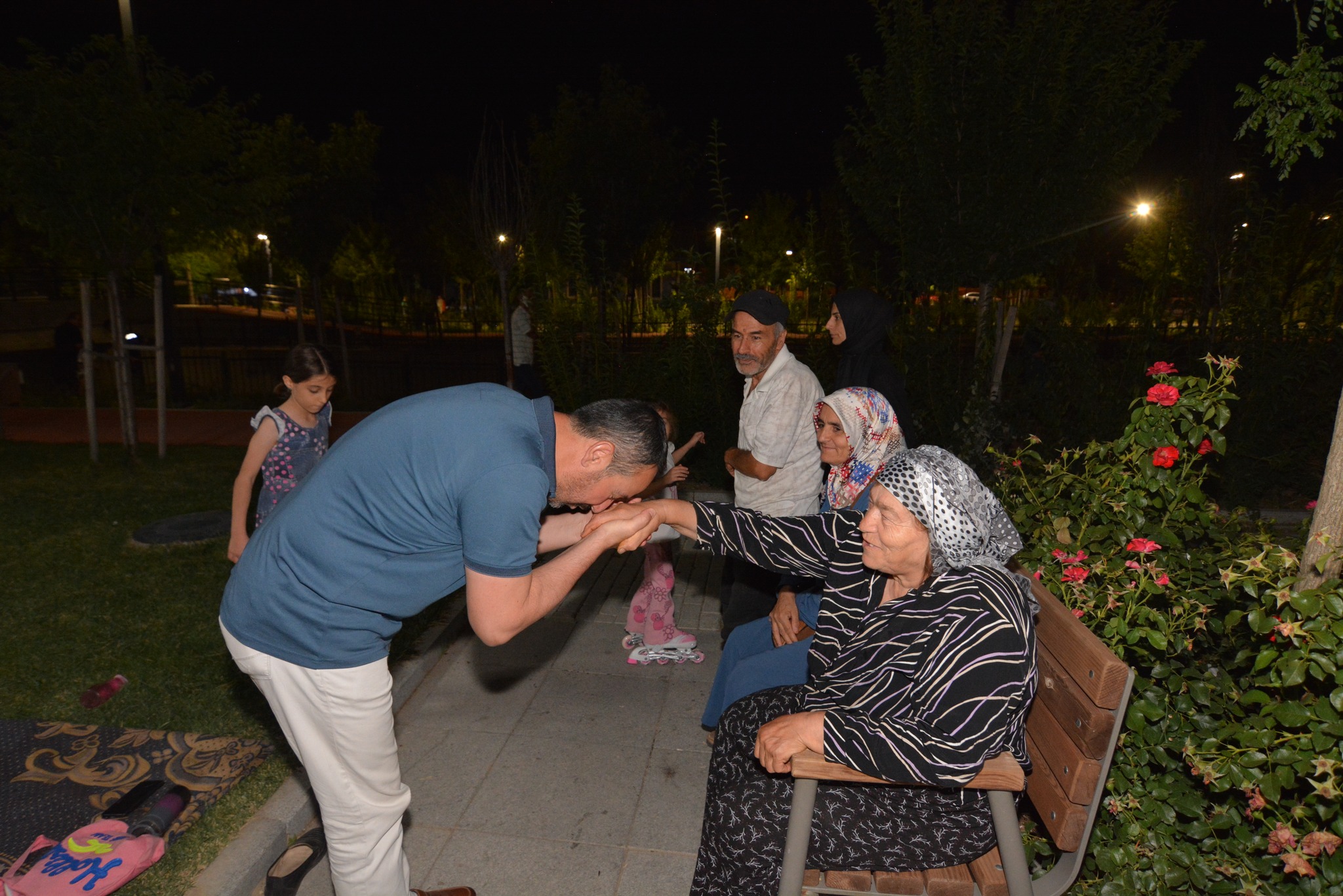 Belediye Başkanı Öztaş, Millet Bahçesini Ziyaret Etti