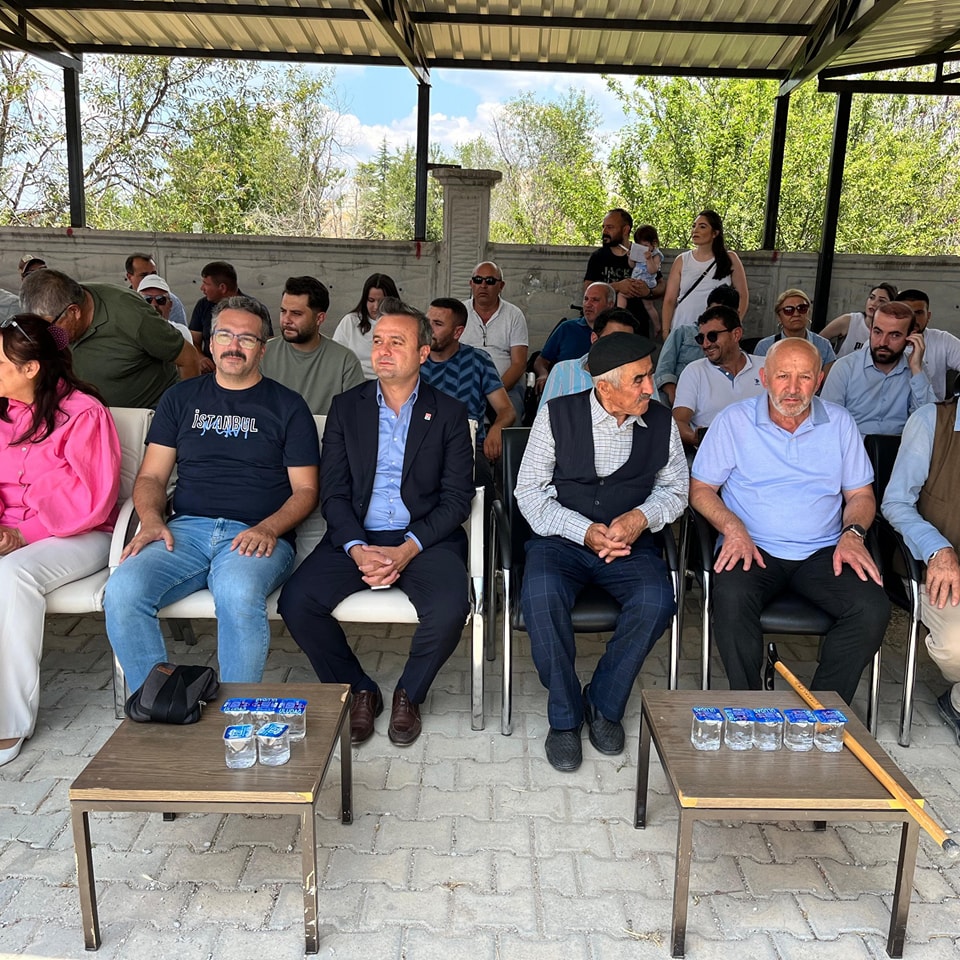 Genel Başkan Uysal Memleketinde Aşure Etkinliğine Katıldı