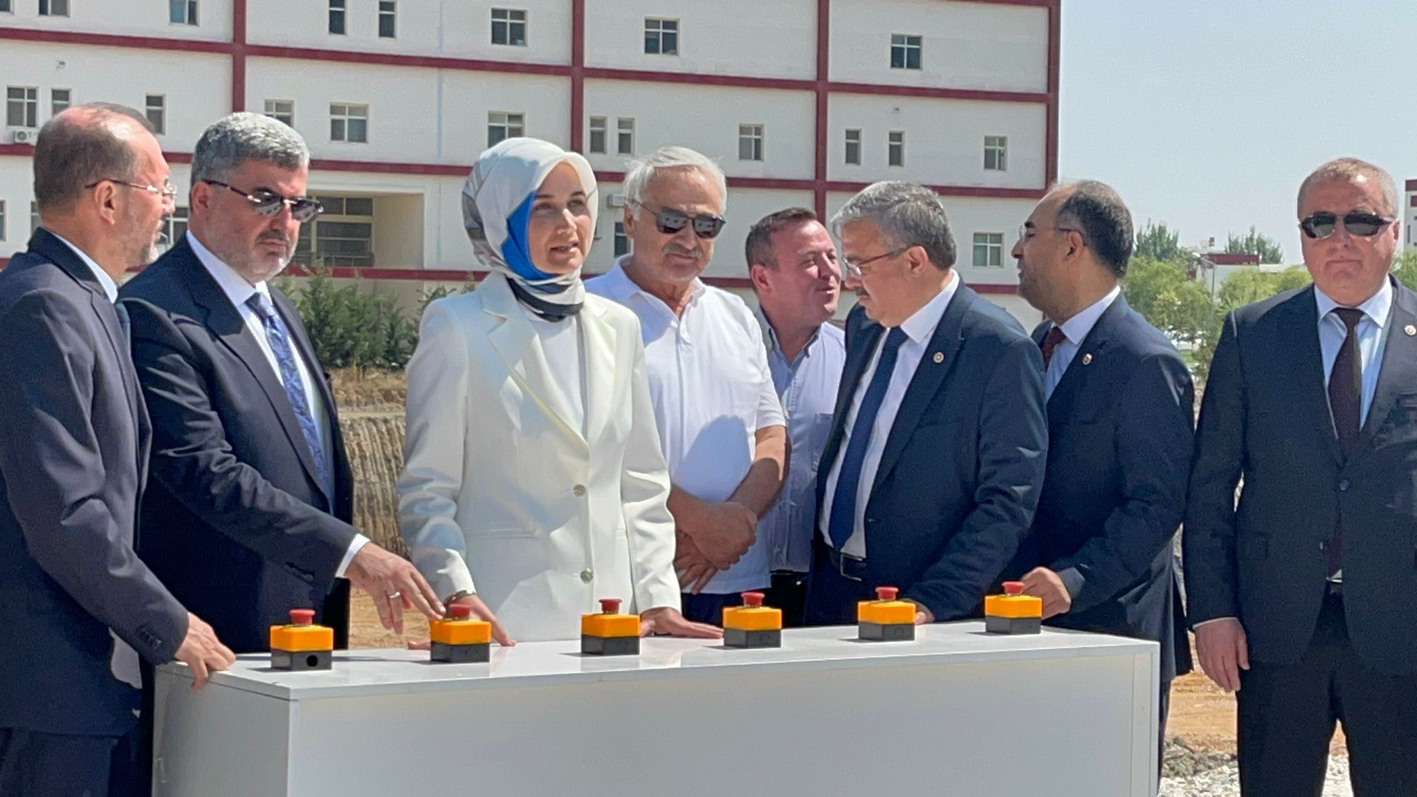 REKTÖR OKUMUŞ  "AFSÜ HER YIL EĞİTİM ÇITASINI YÜKSELTİYOR"