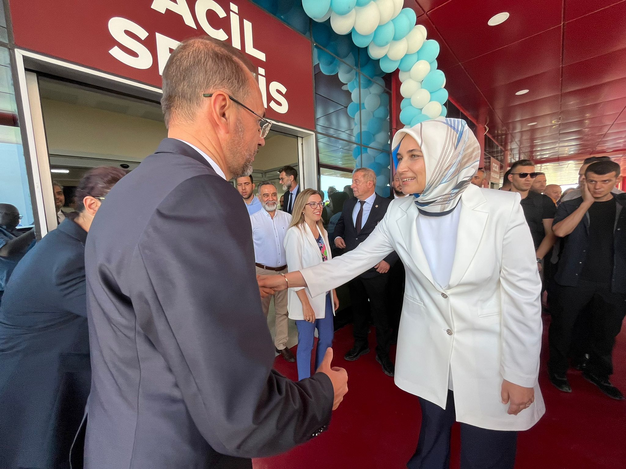 AFSÜ REKTÖRÜ OKUMUŞ VE PROTOKOL  ÇOCUK  BÖLÜMÜNÜN  AÇILIŞI GERÇEKLEŞTİRDİ